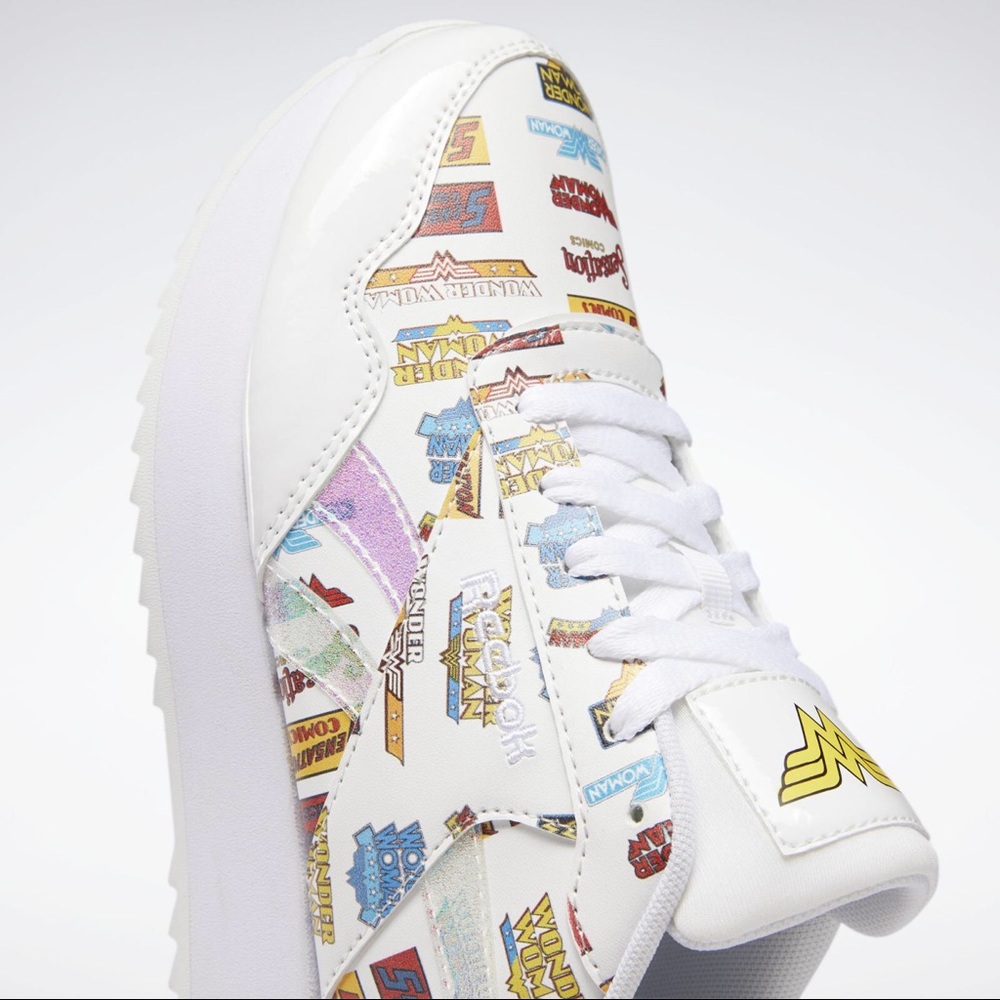 Reebok WMNS Wonder Woman x Classic Harman - Picture 14 of 14